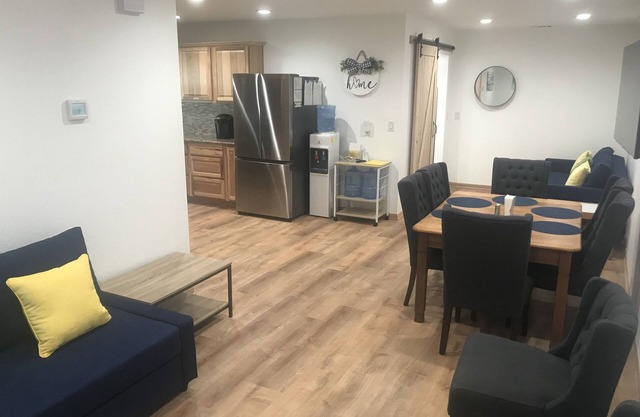Guesthouse - on 3 Acres Next to Park - Round Rock Getaways