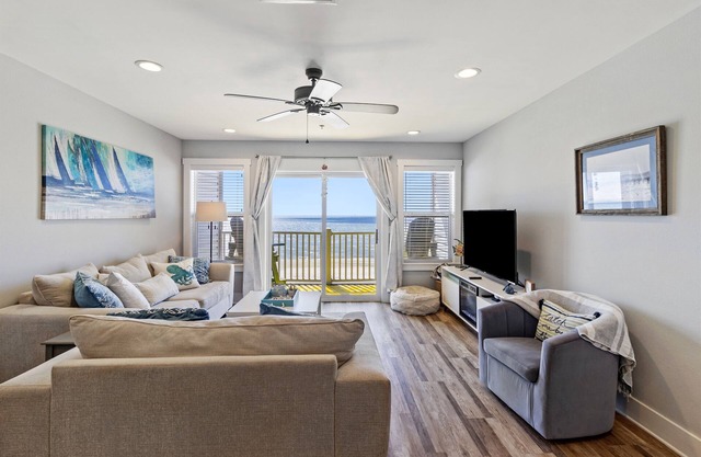 Gulf-front! New boardwalk! Beachfront! On the sand! Fall dates discounted