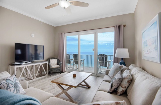 🌞Gulf FRONT-Pet Friendly-3BR Grandview East 1602🌞