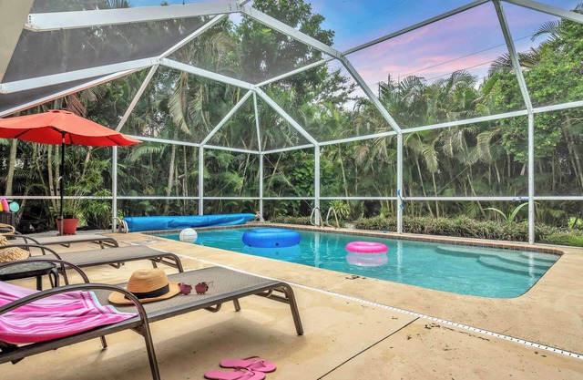 Gulf Gate Dream 2bd 2ba Htd Pool Beaches Shopping