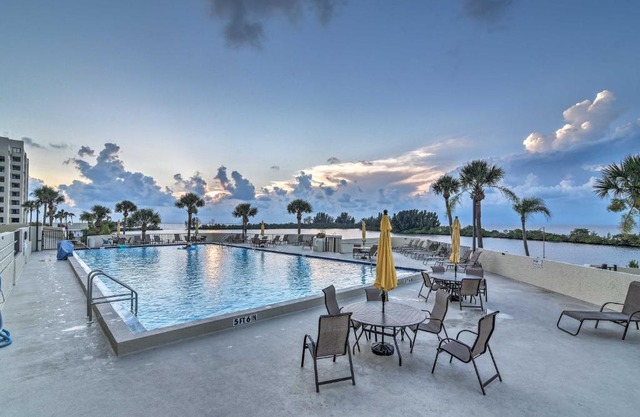 Gulf-View Hudson Condo in Waterfront Resort!