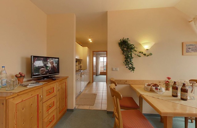 "Gutshof-Suite" mit Balkon | Stilvoll eingerichtetes Appartement