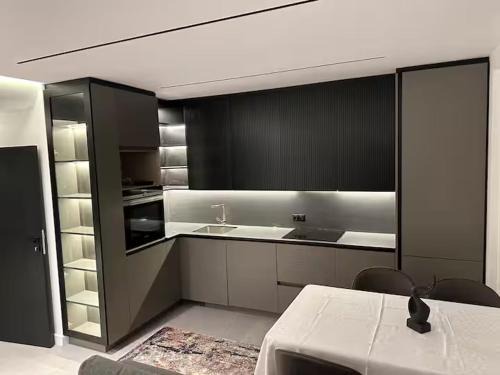 H Apartment