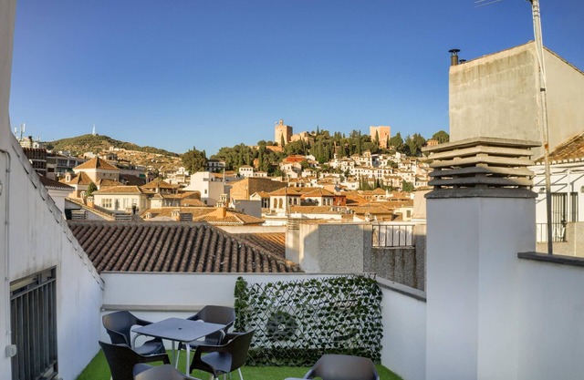 H2Granada old historic Solarium Terrace & Parking
