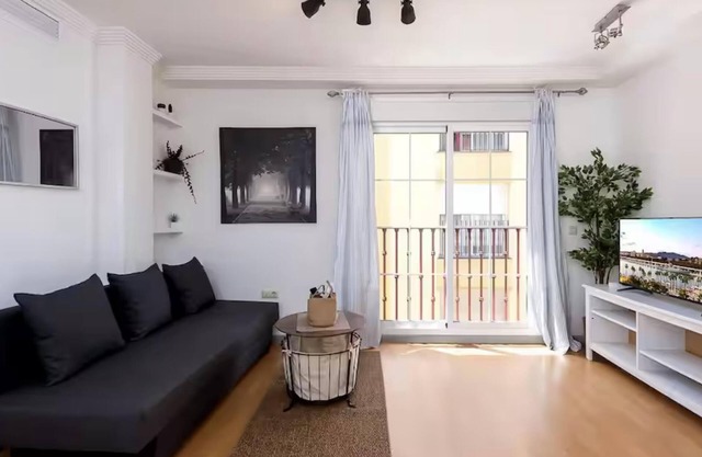 H2M Ventura Angel Flat SmartTv & AACC near centre