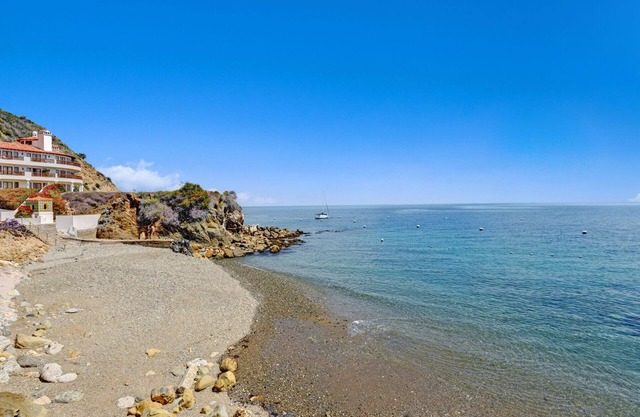 H961: Center unit / Building 9 / ONLY 12 steps + Breathtaking Ocean View