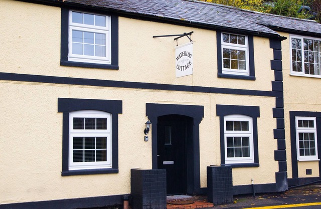 HAFAN, pet friendly, character holiday cottage in Llangollen