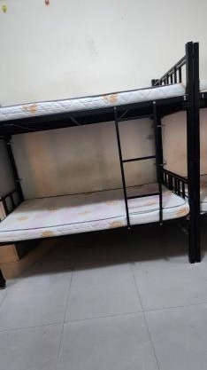 Hall Men bed Space
