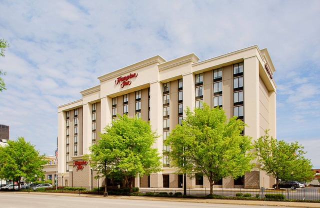 Hampton Inn Louisville Downtown