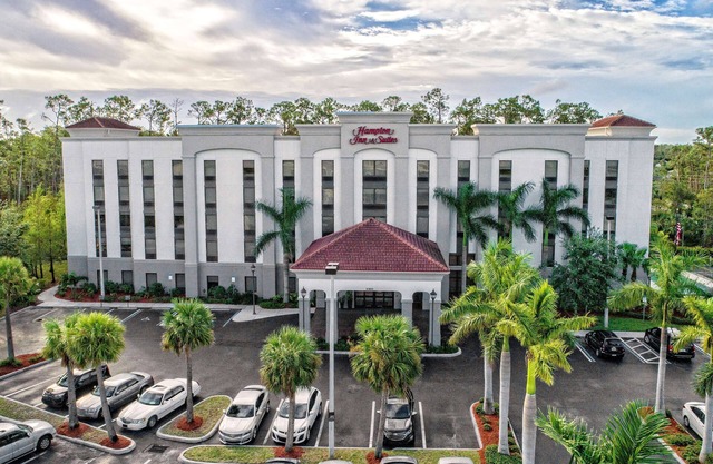 Hampton Inn & Suites Fort Myers-Estero/FGCU