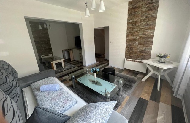 HANA Rooms