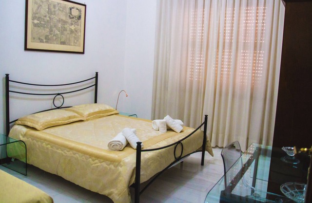 Happy Rooms in Easy House January offer: 30% weekly and 40% monthly discount
