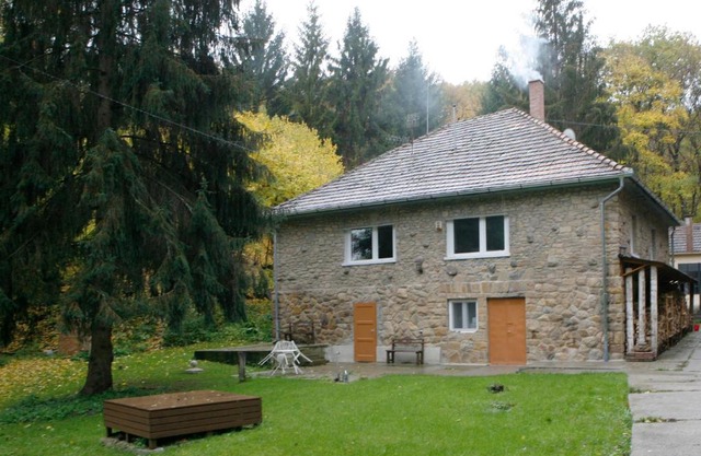 Harangvirag 36 Apartman