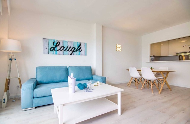 Harborview Beach Apartment