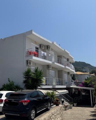 Harilla Hotel