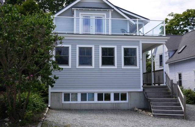 Hathaway Cottage - modern, beautiful home in the heart of Bar Harbor near the water