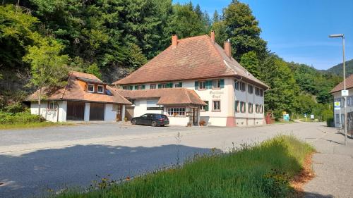 Haus Barnabas im Engel, Gasthaus Engel