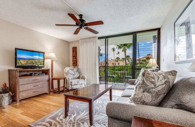 Hawaii Décor W/Kitchen, Lanai, WiFi–Kamaole Sands