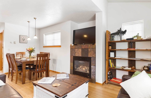'Heart of Bozeman' Townhome w/Patio Near MSU