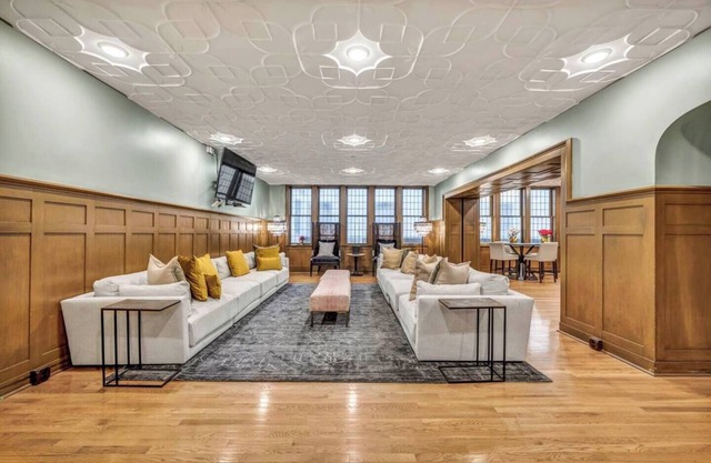 Heart of DT Unit | Free Heated Pool & Steam + Gym