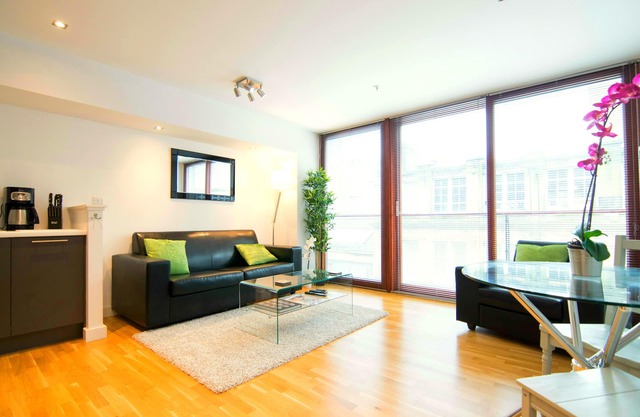 Heart Of Glasgow City Center apartment holiday home