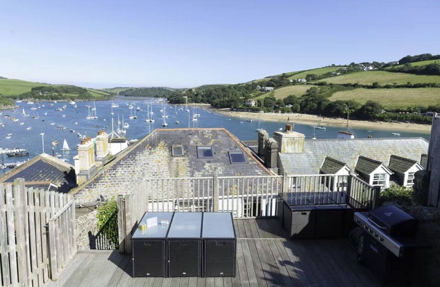 Heart of Salcombe | Estuary Views | Spa Facilities