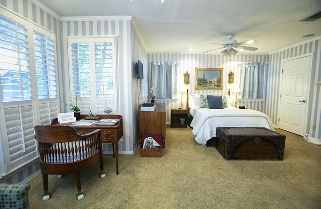Heart of SoCo Private Suite: Uncommon Luxury, Unbeatable Location, Unusual Value