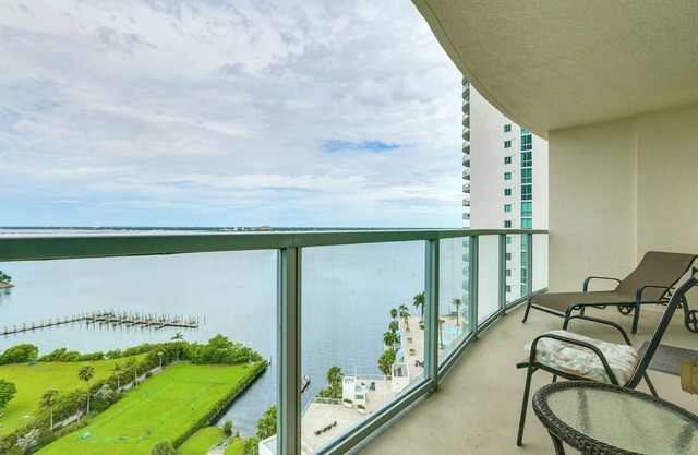 Heated Pool Access! Waterfront Fort Myers Condo