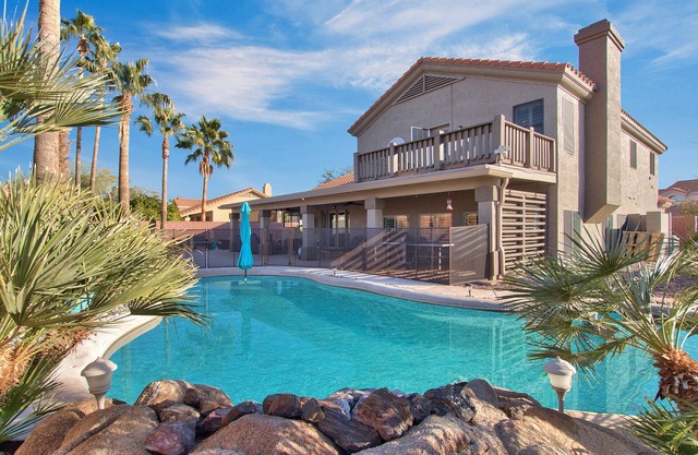Heated Pool*Entertainment Oasis*Private Chef*Central/Extremely Private Location