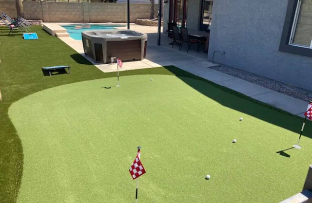 Heated Pool, Hot Tub, Golf, Private Putting Green, Backyard Retreat!