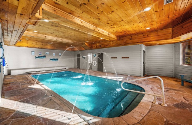 Heated Pool · Mtn View · Hot Tub · Games · Pets