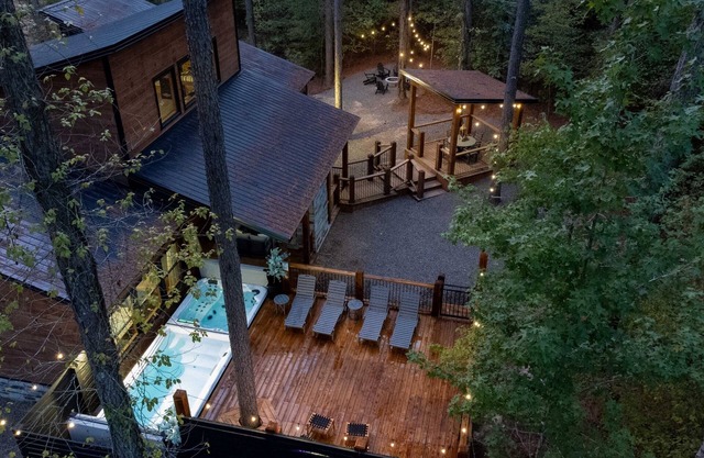Heated Pool-Spa|GameTables|Large deck|Family fun