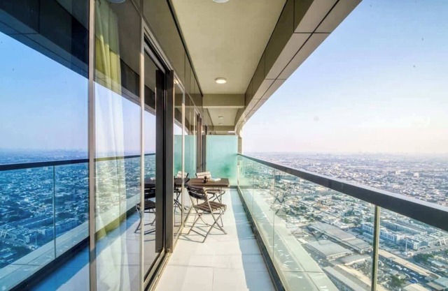 Heavenly Heights 2BDR Urban & Ocean Views