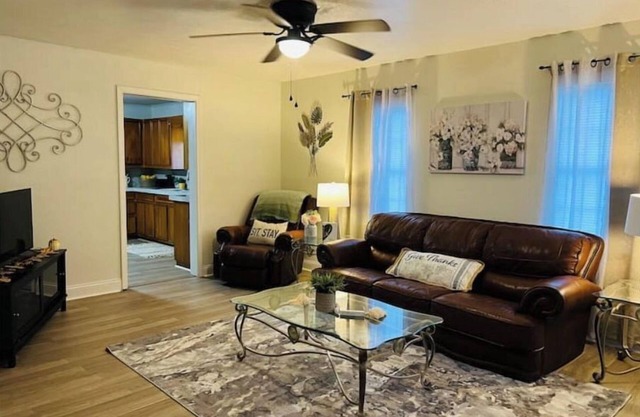 Hello Darling Comfy Cottage-Newly Remodeled