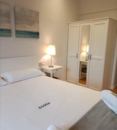 Herrikobarra - Apartamento en el centro a 500mts de la playa by Egona