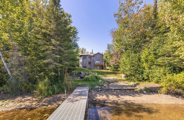 Hidden Cabin: Kayaks & firewood Included
