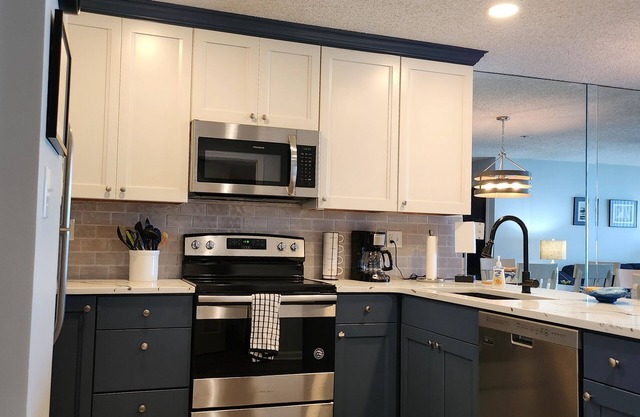 Hidden Harbour 2BR/2BA – Bayside Condo w/Pool, Steps to Sand & Northside Park!