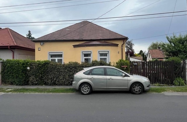 Hideaway House 01 with Garden and Free Parking