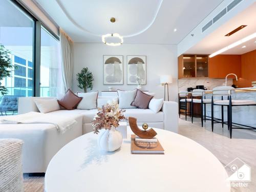 High End 1BR Palm Beachfront Pool Access
