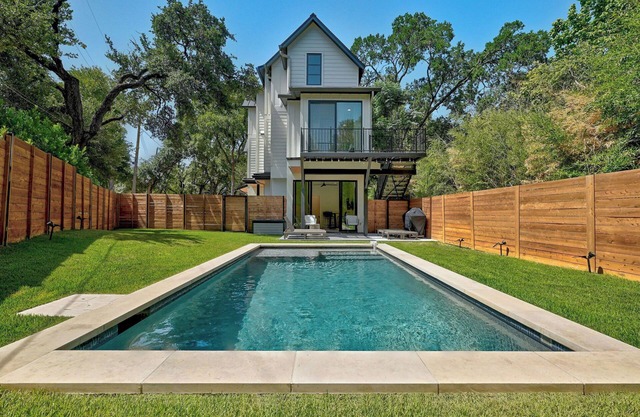 High-End Design + Private Pool - Sultana!