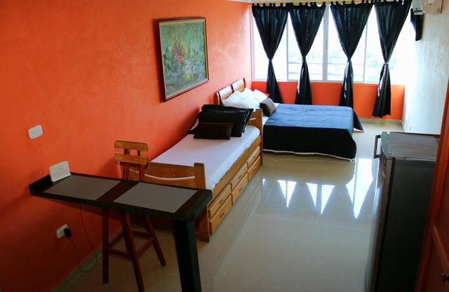 HIGH FLOOR , LAKE AND OCEAN VIEW, BEACHFRONT WHIT AIR CONDITIONING LOFT