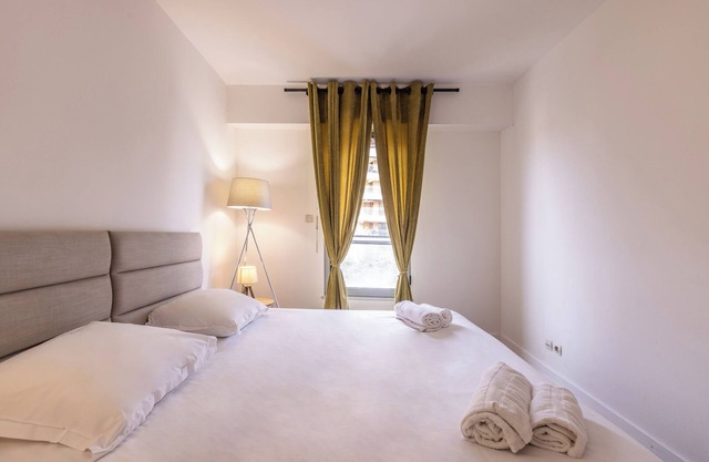 High Floor Sea View 2Br Apt with Balcony & Garage