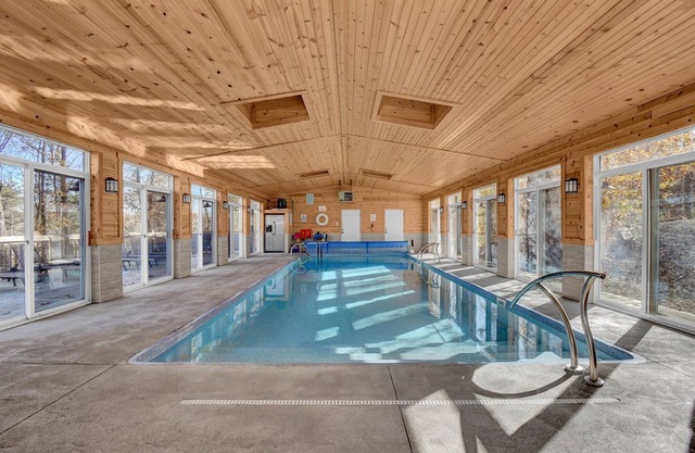 High Point Lodge With Indoor Saltwater Pool