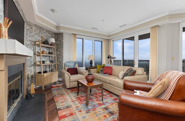 Highridge Place 42 with Wintergreen Advantage