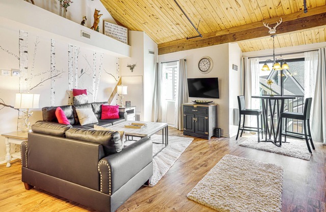 Hike, Bike & Explore: Wintergreen Resort Condo