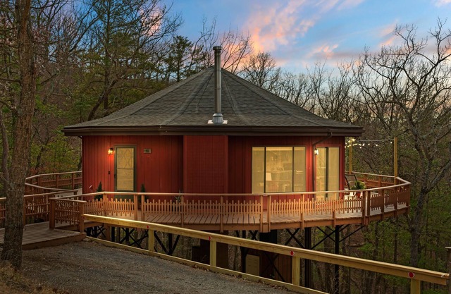 Hike, Golf, Lake, Wineries