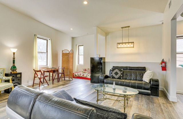 Hike, Relax & Visit NYC! Central Suffern Condo