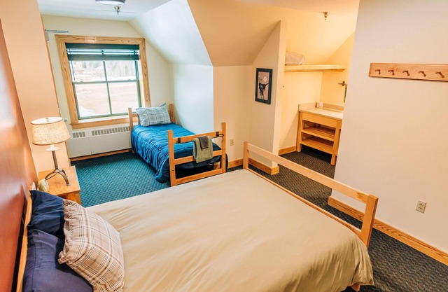 Hike & Ski Haven in Bretton Woods, Onsite Trailhead Access, Full Breakfast