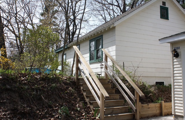 Hilltop Hideaway near Lake Michigan