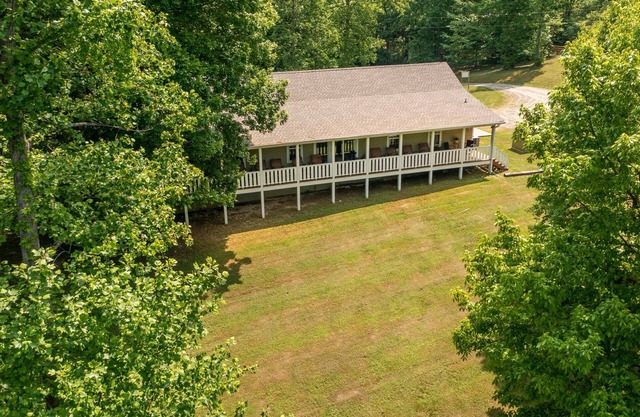 Hilltop Home on 12 Acres | Fire Pit | 4 King Beds | Family & Dog Friendly